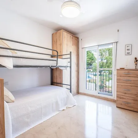 アパート Townhouse Cancelas By Kura Homes マルベーリャ