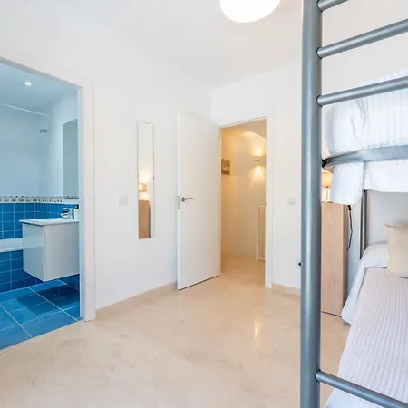 Townhouse Cancelas By Kura Homes Apartment