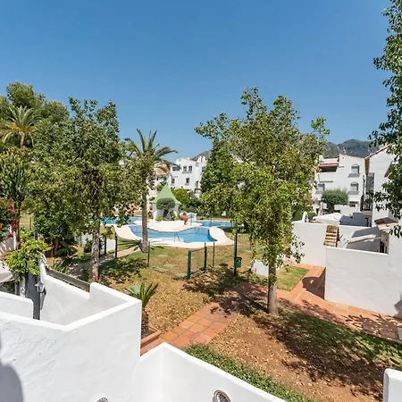 Townhouse Cancelas By Kura Homes