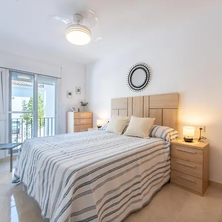 Townhouse Cancelas By Kura Homes